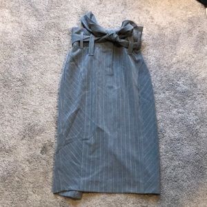 Gray pencil skirt